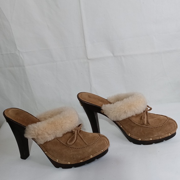 MICHAEL KORS Tan Shearling Mules | Cozy Suede Slip-On Heels | Size 7.5 | Winter - Picture 2 of 4